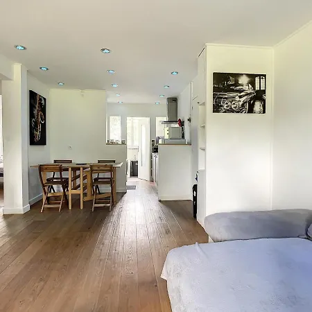 Cinema Spot Light Lyon Caluire - Trois Parkings Secu Apartment Exterior photo
